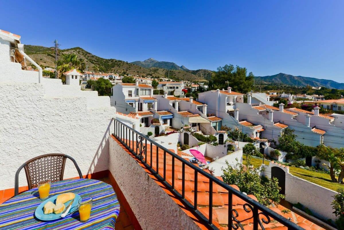 Capistrano Pueblo Apartment Nerja Bagian luar foto